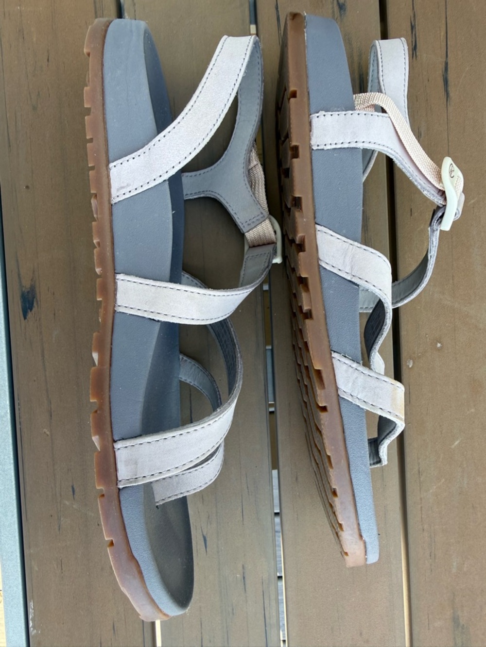 NWOT Chaco Women's Light Gray Strappy Slingback Sandals - Picture 4 of 6